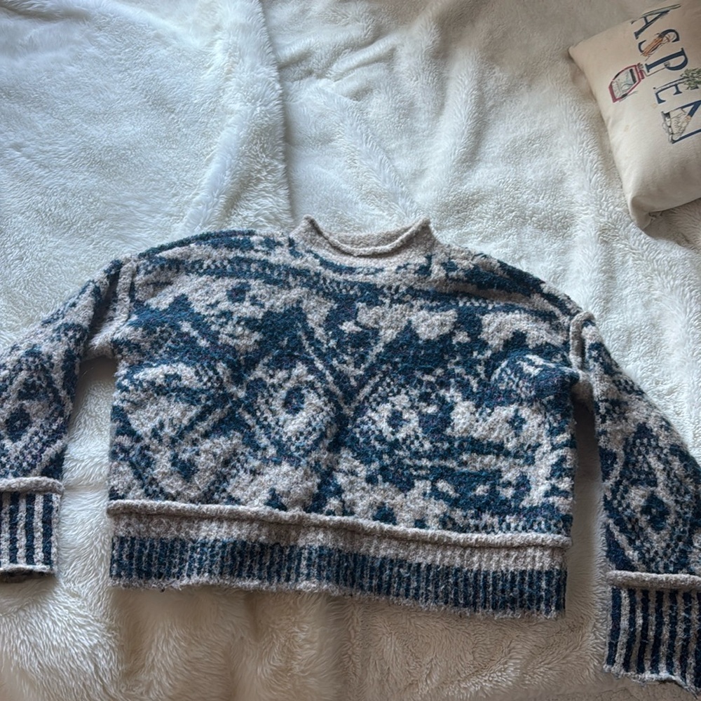Sold out Anthropologie blue and white sweater - very good condition